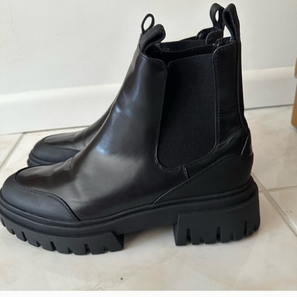ZARA Black Chunky Ankle Boots - Picture 4 of 6